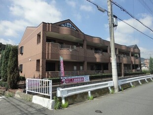 姫路駅 バス20分  青山出屋敷下車：停歩2分 1階の物件外観写真